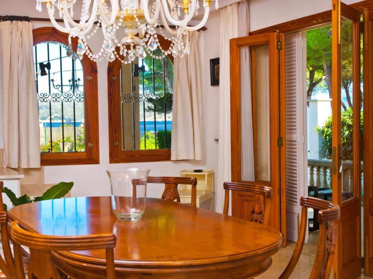 אלקודיה Villa Tita De Manresa, Con Jardines Y Vista Mar מראה חיצוני תמונה