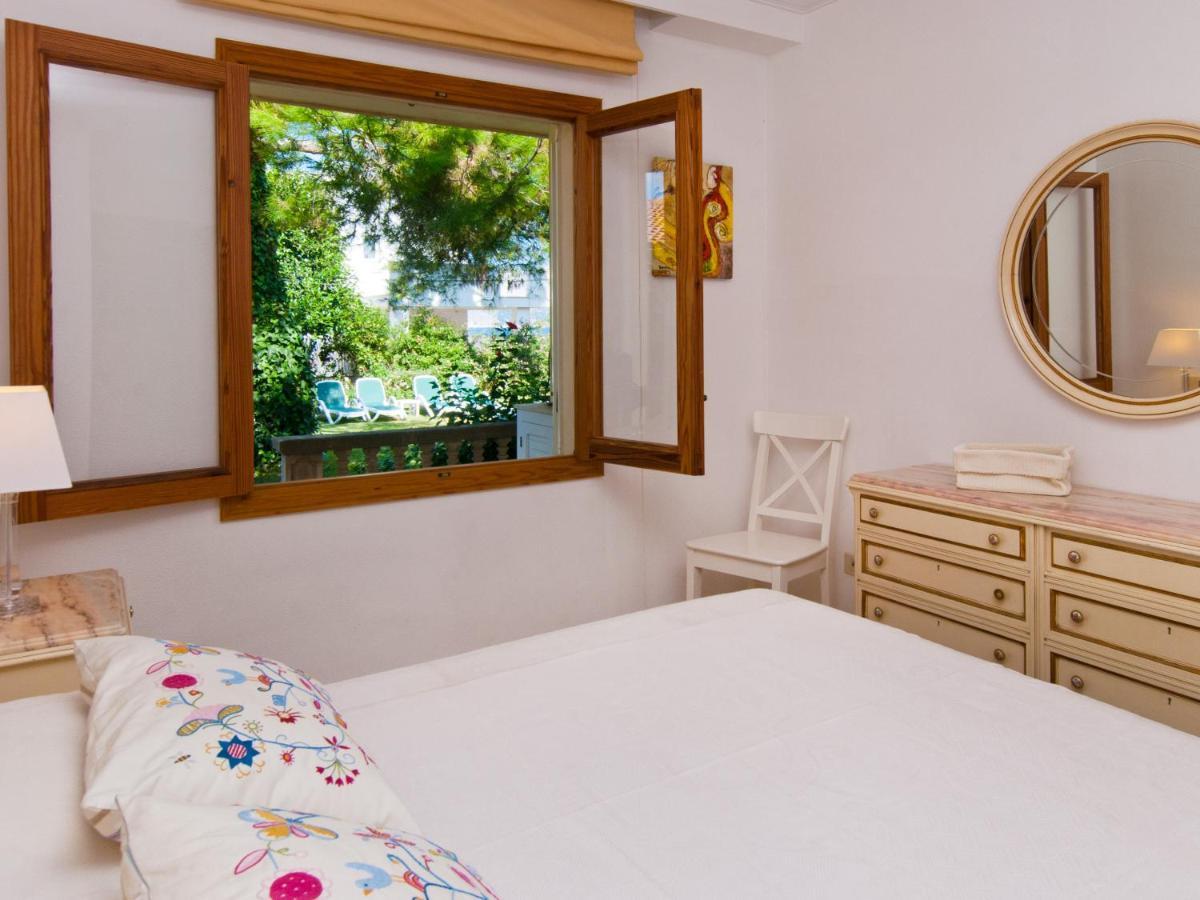 אלקודיה Villa Tita De Manresa, Con Jardines Y Vista Mar מראה חיצוני תמונה