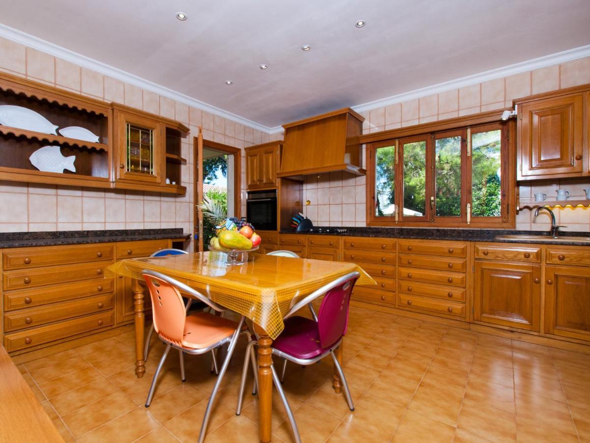 אלקודיה Villa Tita De Manresa, Con Jardines Y Vista Mar מראה חיצוני תמונה