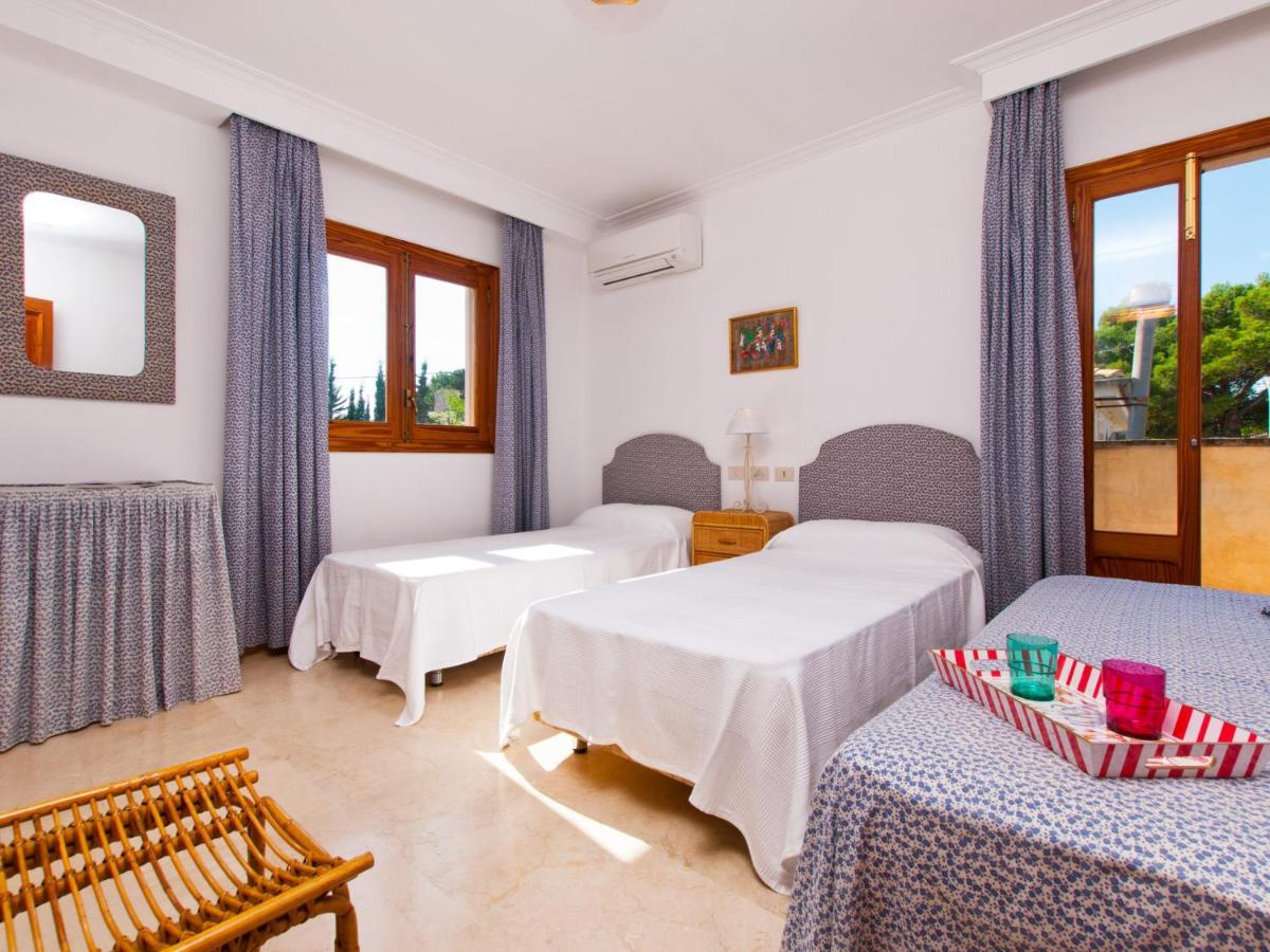 אלקודיה Villa Tita De Manresa, Con Jardines Y Vista Mar מראה חיצוני תמונה